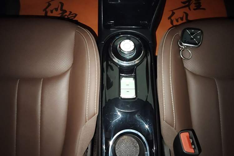Used Wuling Bingo 2023 333 km Lingxi Connected Version Gear Lever