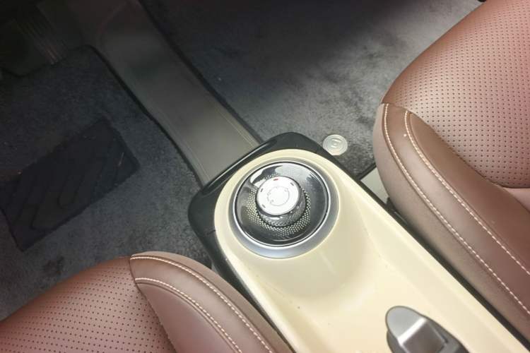 Used Wuling Bingo 2023 203km Comfort Edition Gear Lever