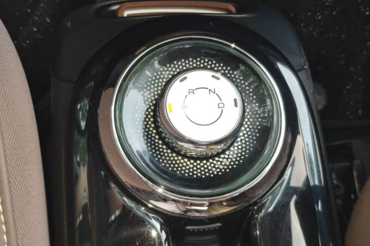 Used Wuling Bingo 2023 333 km Enjoyment Version Gear Lever