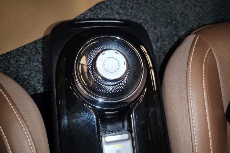 Used Wuling Bingo 2023 333 km Enjoyment Version Gear Lever