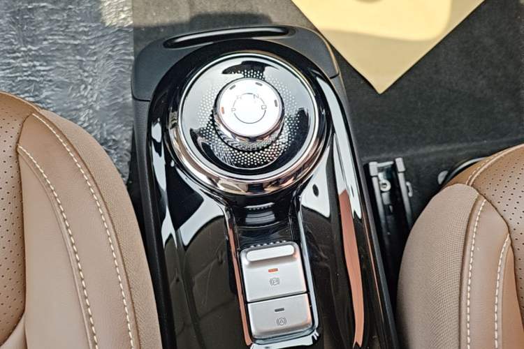 Used Wuling Bingo 2023 333 km Lingxi Connected+ Version Gear Lever