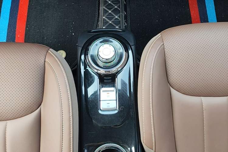 Used Wuling Bingo 2023 410 km Lingxi Deluxe Edition Gear Lever