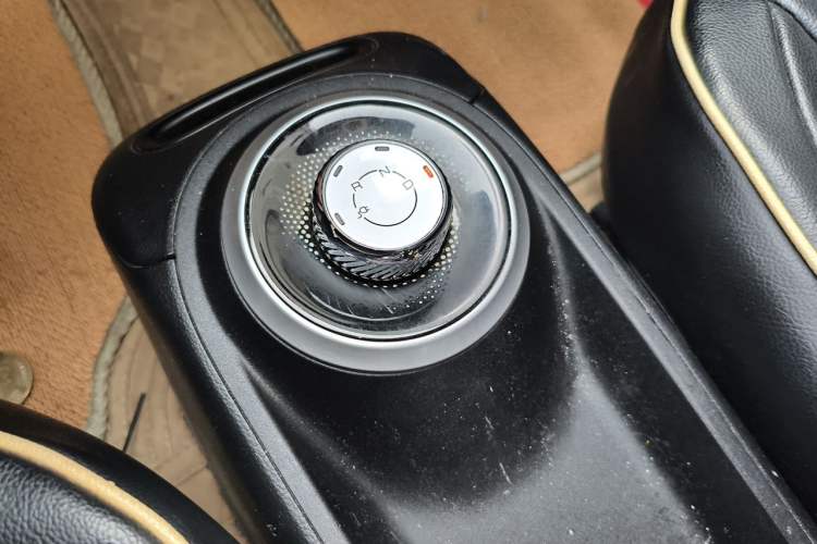 Used Wuling Bingo 2023 333 km Fast-Share Version Gear Lever