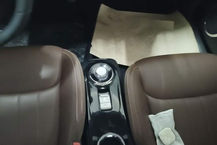 Used Wuling Bingo 2023 333 km Lingxi Connected Version Gear Lever