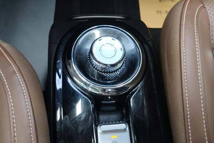 Used Wuling Bingo 2023 333 km Lingxi Connected Version Gear Lever