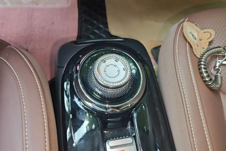 Used Wuling Bingo 2023 333 km Lingxi Connected Version Gear Lever