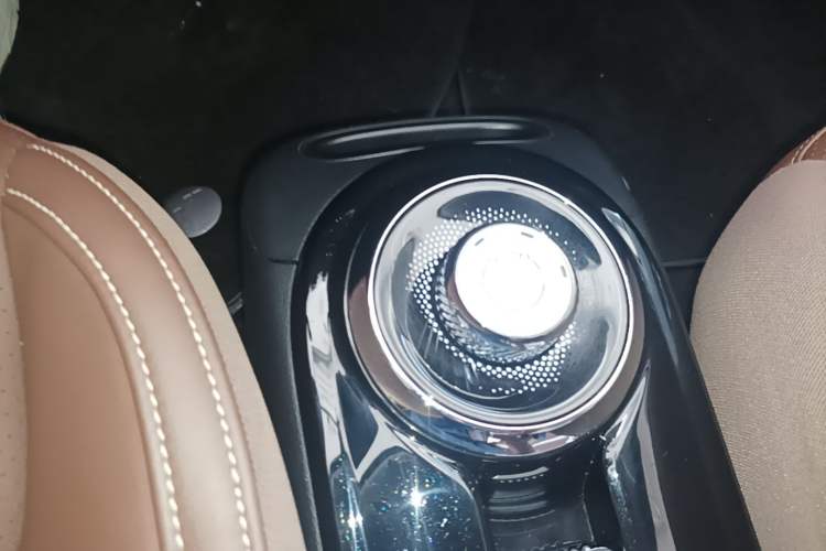 Used Wuling Bingo 2023 333 km Enjoyment Version Gear Lever