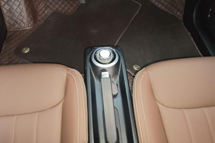 Used Wuling Bingo 2023 203km Comfort Edition Gear Lever