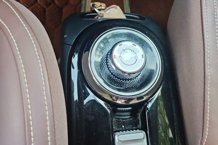 Used Wuling Bingo 2023 333 km Lingxi Connected Version Gear Lever
