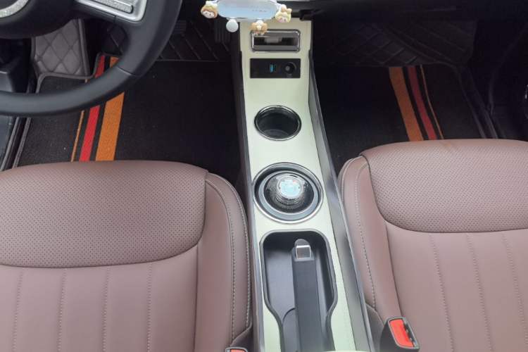 Used Wuling Bingo 2023 203km Comfort Edition Gear Lever
