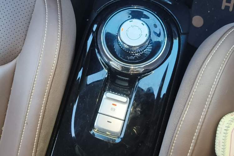 Used Wuling Bingo 2023 333 km Enjoyment Version Gear Lever