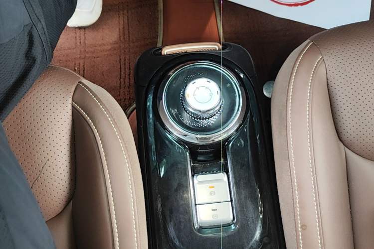Used Wuling Bingo 2023 333 km Lingxi Connected+ Version Gear Lever