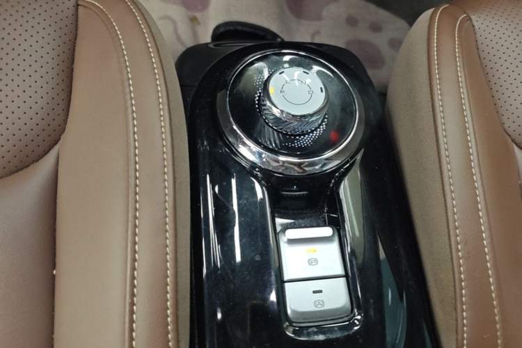 Used Wuling Bingo 2023 333 km Lingxi Connected+ Version Gear Lever