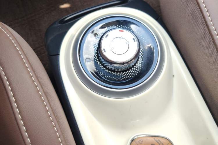 Used Wuling Bingo 2023 203km Comfort Edition Gear Lever