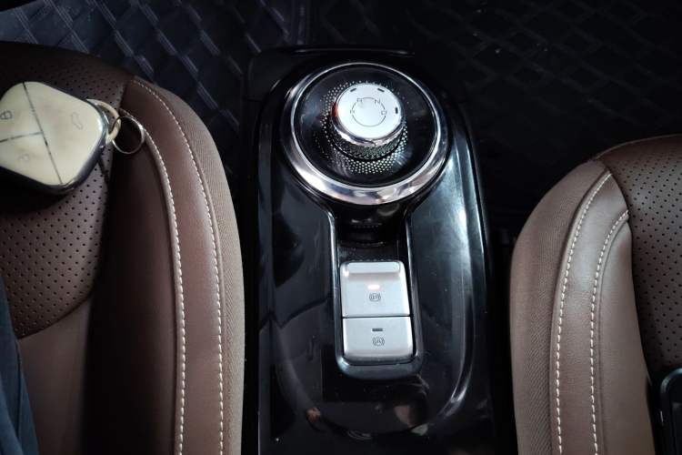Used Wuling Bingo 2023 333 km Enjoyment Version Gear Lever