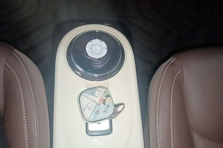 Used Wuling Bingo 2023 333 km Enjoyment Version Gear Lever