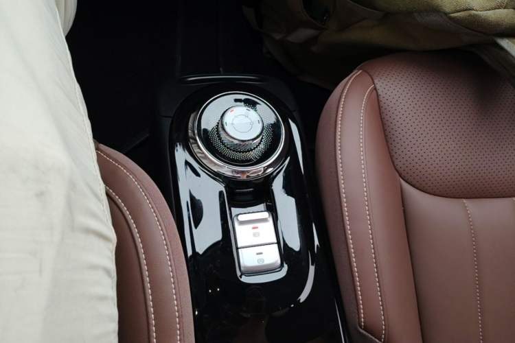 Used Wuling Bingo 2023 333 km Lingxi Connected Version Gear Lever