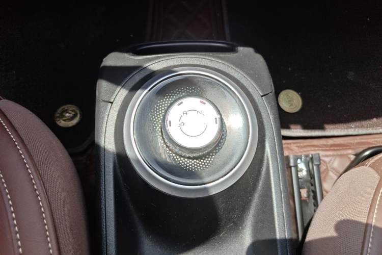 Used Wuling Bingo 2023 203km Comfort Edition Gear Lever