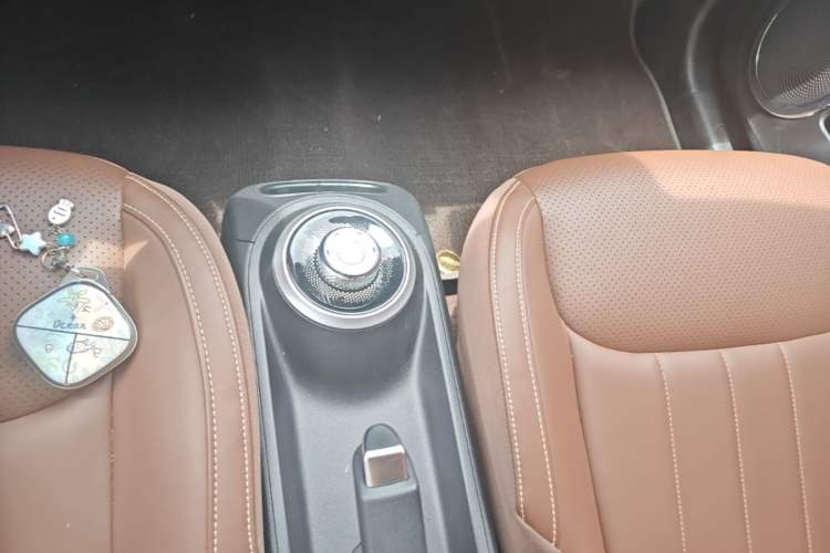 Used Wuling Bingo 2023 203km Comfort Edition Gear Lever