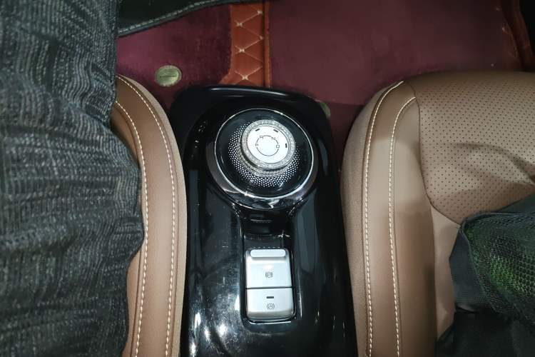 Used Wuling Bingo 2023 333 km Lingxi Connected+ Version Gear Lever