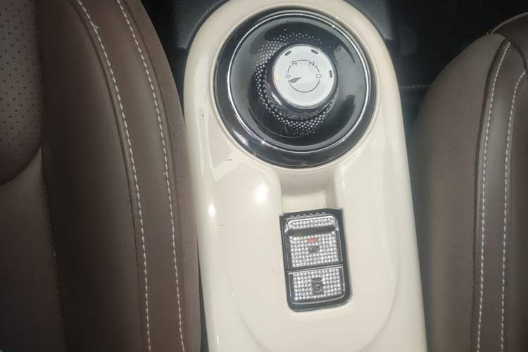Used Wuling Bingo 2023 333 km Lingxi Connected+ Version Gear Lever