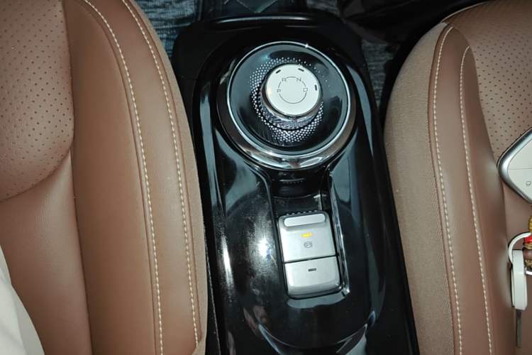 Used Wuling Bingo 2023 333 km Enjoyment Version Gear Lever
