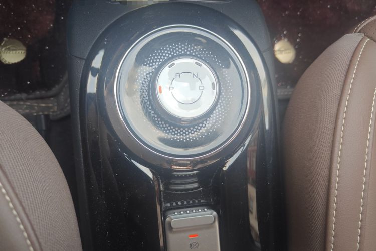 Used Wuling Bingo 2023 333 km Lingxi Connected+ Version Gear Lever