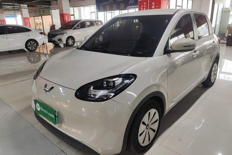 Used Wuling Bingo 2023 203km Light Edition Guazi used car, China used car export, Used car for sale, Used Wuling cars, Cheapest cars for sale, Electric vehicle, New energy car