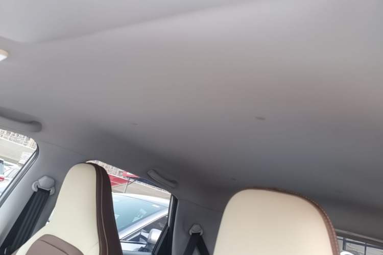 Used Wuling Bingo 2023 410 km Lingxi Deluxe Edition Headliner