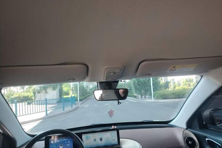 Used Wuling Bingo 2023 333 km Enjoyment Version Headliner