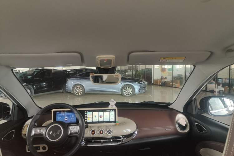 Used Wuling Bingo 2023 203km Comfort Edition Headliner