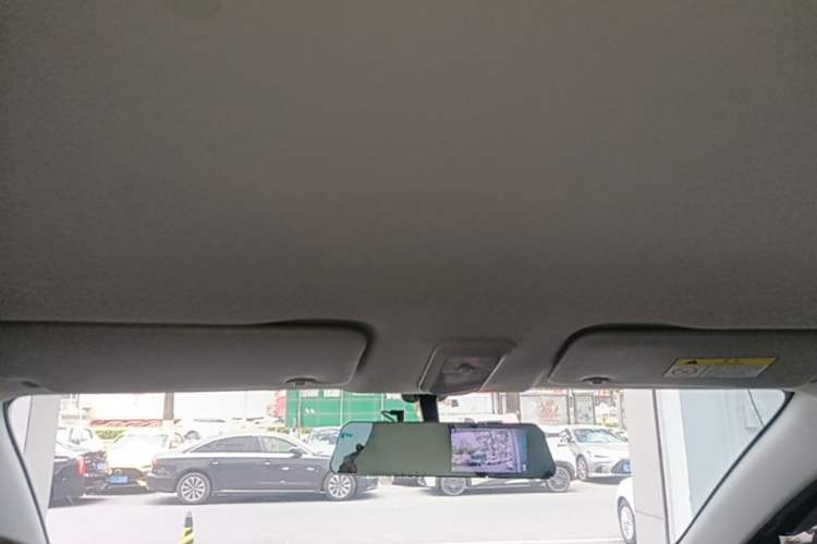 Used Wuling Bingo 2023 333 km Enjoyment Version Headliner
