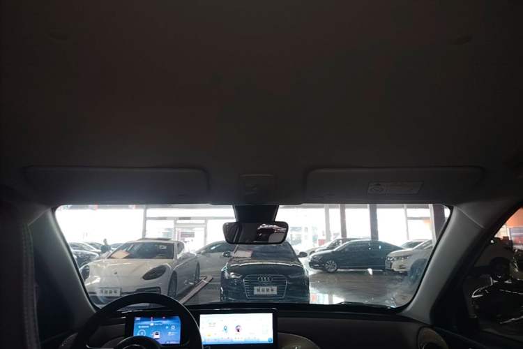 Used Wuling Bingo 2023 333 km Enjoyment Version Headliner