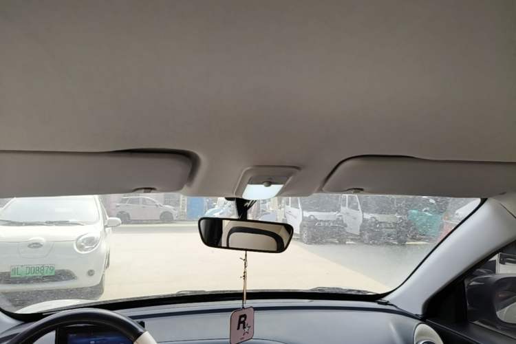 Used Wuling Bingo 2023 203km Light Edition Headliner