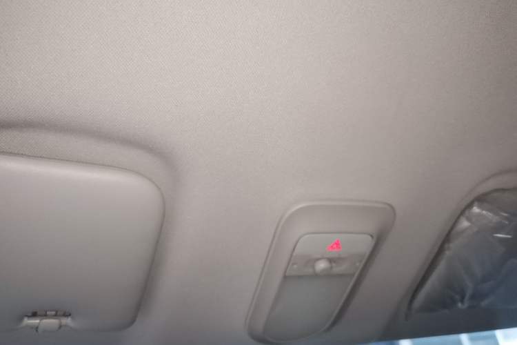 Used Wuling Bingo 2023 333 km Enjoyment Version Headliner