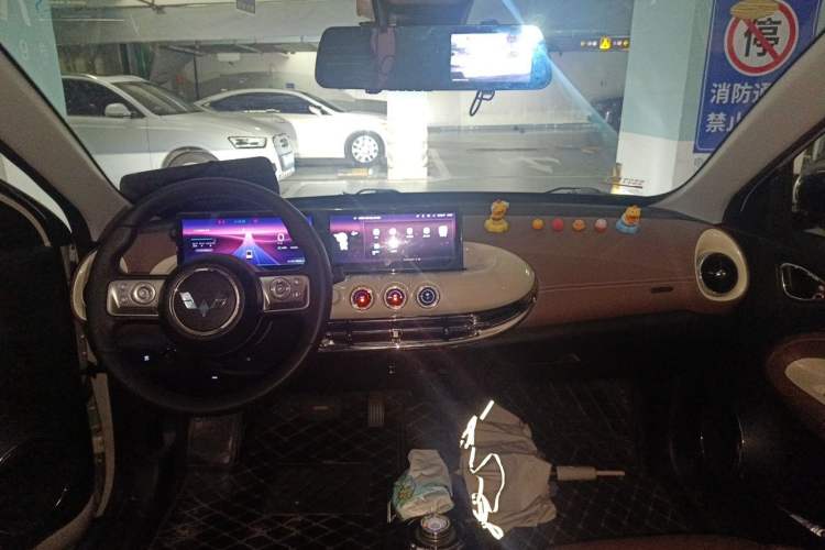 Used Wuling Bingo 2023 333 km Lingxi Connected Version Headliner