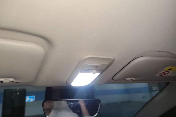 Used Wuling Bingo 2023 203km Comfort Edition Headliner