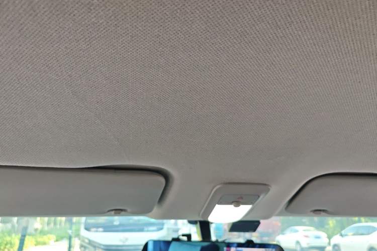 Used Wuling Bingo 2023 203km Light Edition Headliner