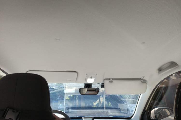 Used Wuling Bingo 2023 203km Light Edition Headliner