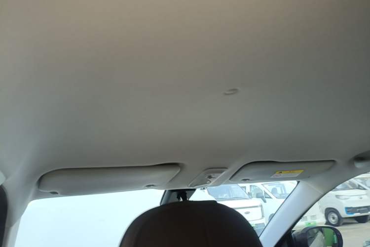 Used Wuling Bingo 2023 333 km Enjoyment Version Headliner