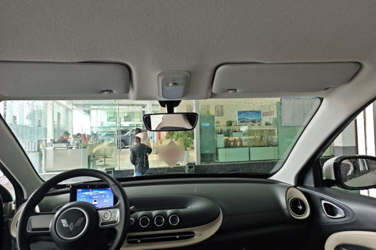 Used Wuling Bingo 2023 203km Light Edition Headliner