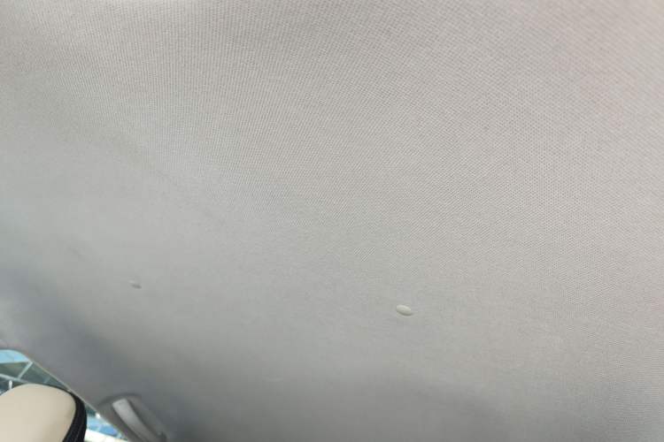 Used Wuling Bingo 2023 203km Light Edition Headliner