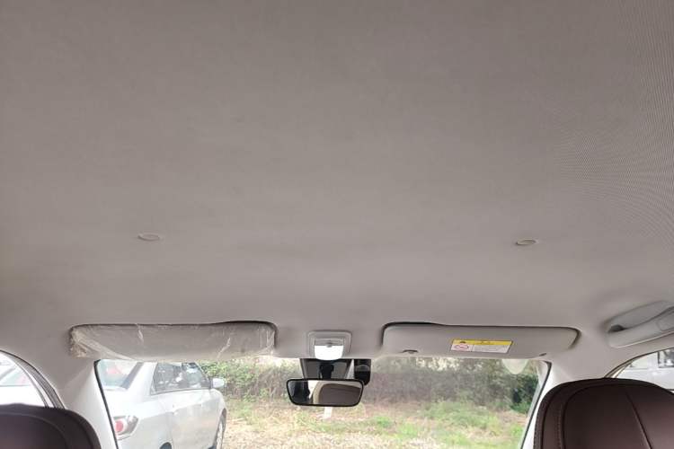 Used Wuling Bingo 2023 333 km Enjoyment Version Headliner