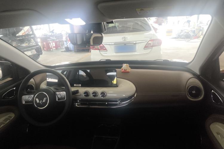 Used Wuling Bingo 2023 333 km Lingxi Connected Version Interior 1