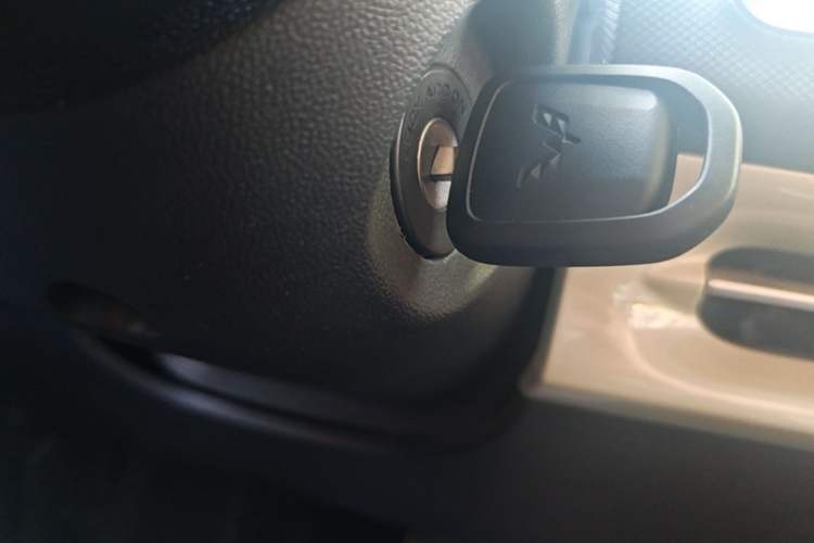 Used Wuling Bingo 2023 203km Light Edition Interior 1