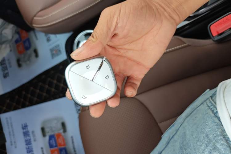 Used Wuling Bingo 2023 333 km Lingxi Connected Version Interior 1
