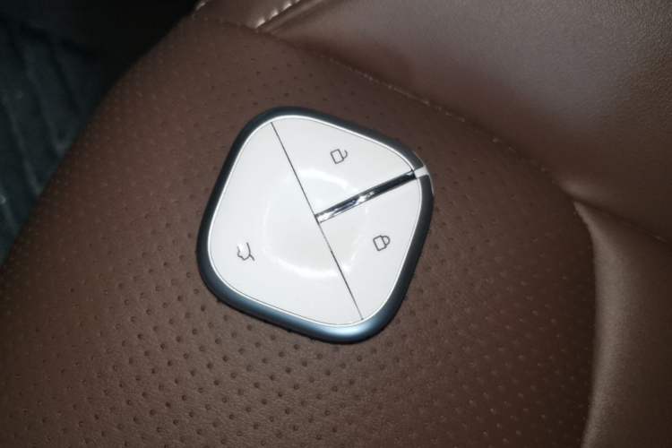 Used Wuling Bingo 2023 333 km Enjoyment Version Interior 1