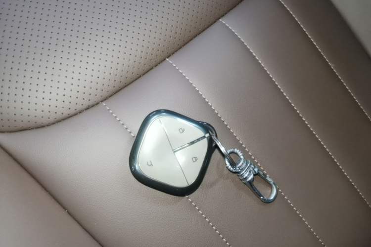 Used Wuling Bingo 2023 333 km Lingxi Connected+ Version Interior 1