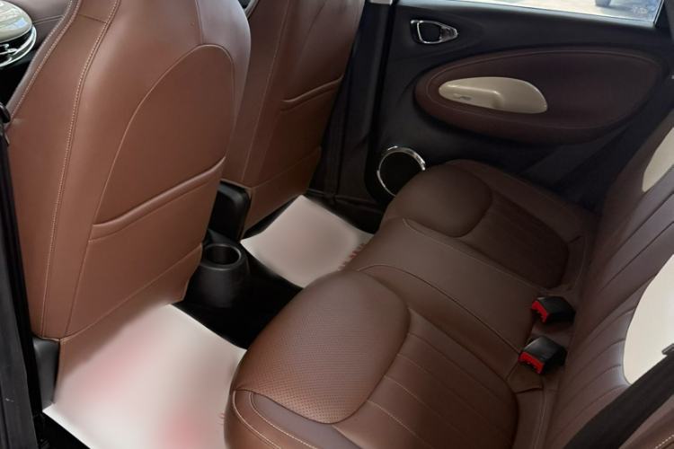 Used Wuling Bingo 2023 333 km Enjoyment Version Interior 1