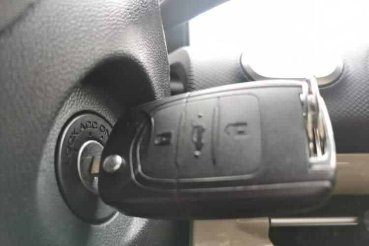 Used Wuling Bingo 2023 203km Light Edition Interior 1